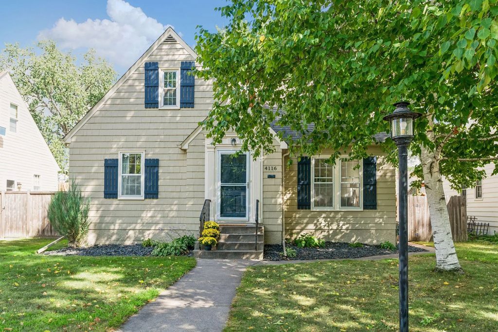 4116 Zenith Avenue N, Robbinsdale