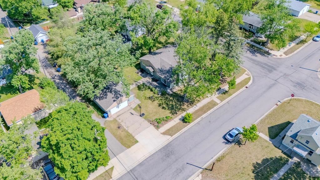 443 6th Street Ne, St Cloud