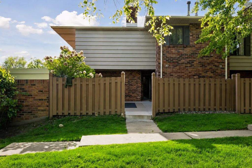 3680 Independence Avenue S 10, Saint Louis Park