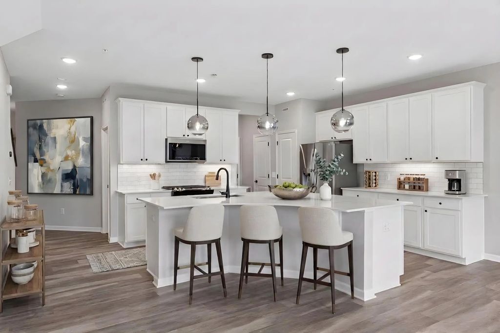 11276 Crestbury Drive, Woodbury