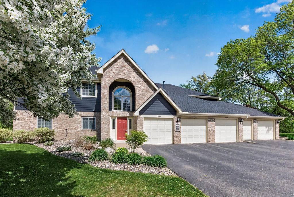 2494 Wilshire Court, Mendota Heights