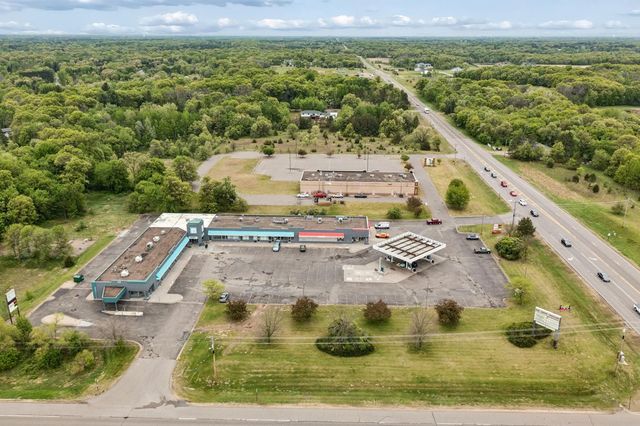 3166 Viking Boulevard Nw, Oak Grove