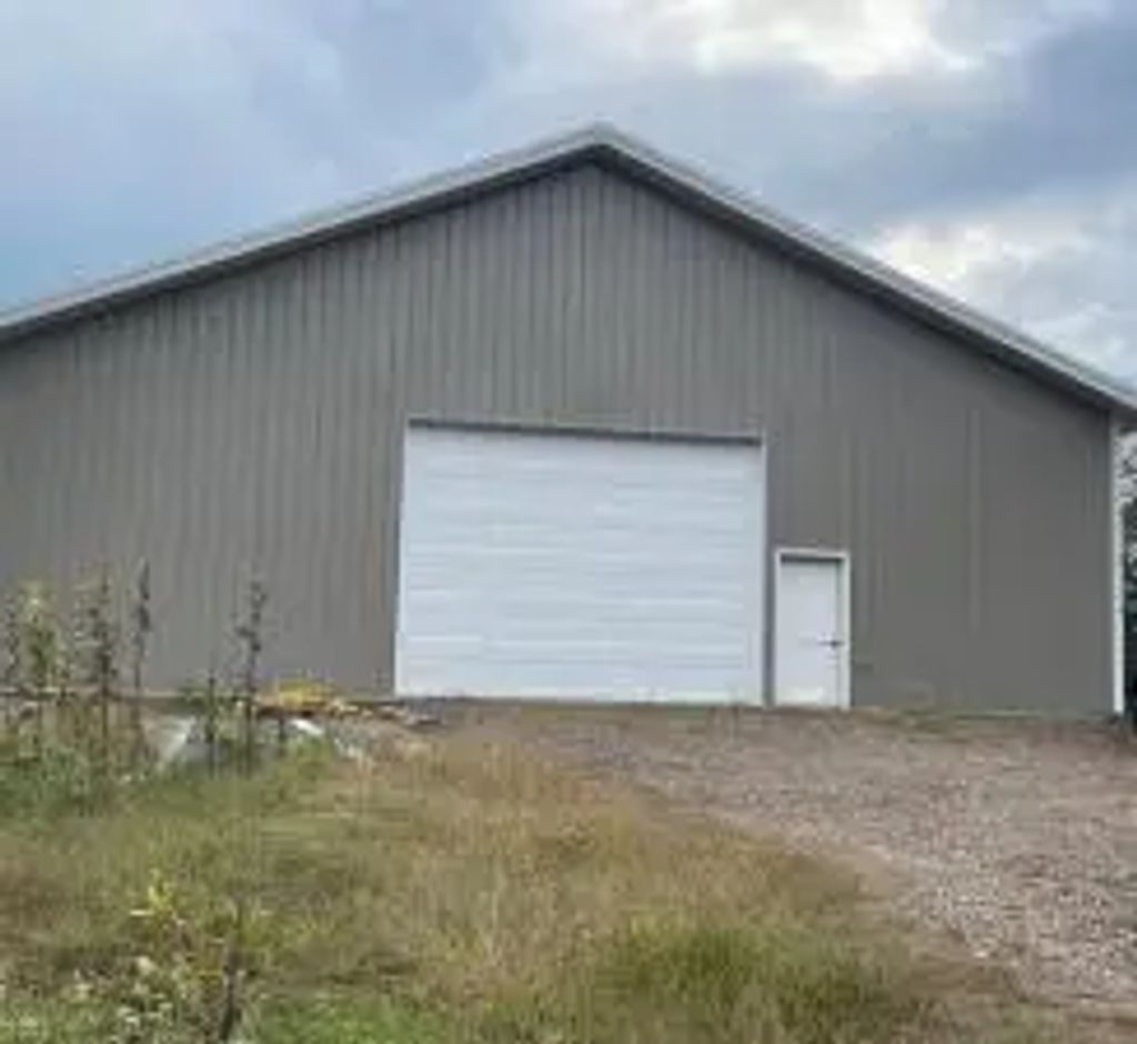 21030 Cemetery Road, Grantsburg