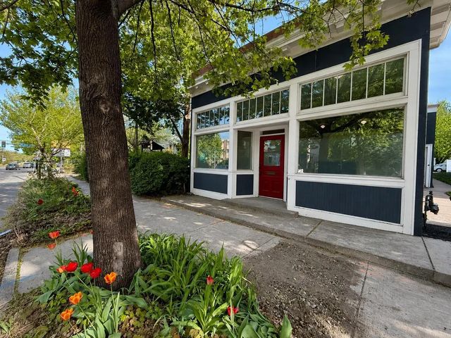 3015 E Franklin Avenue, Minneapolis