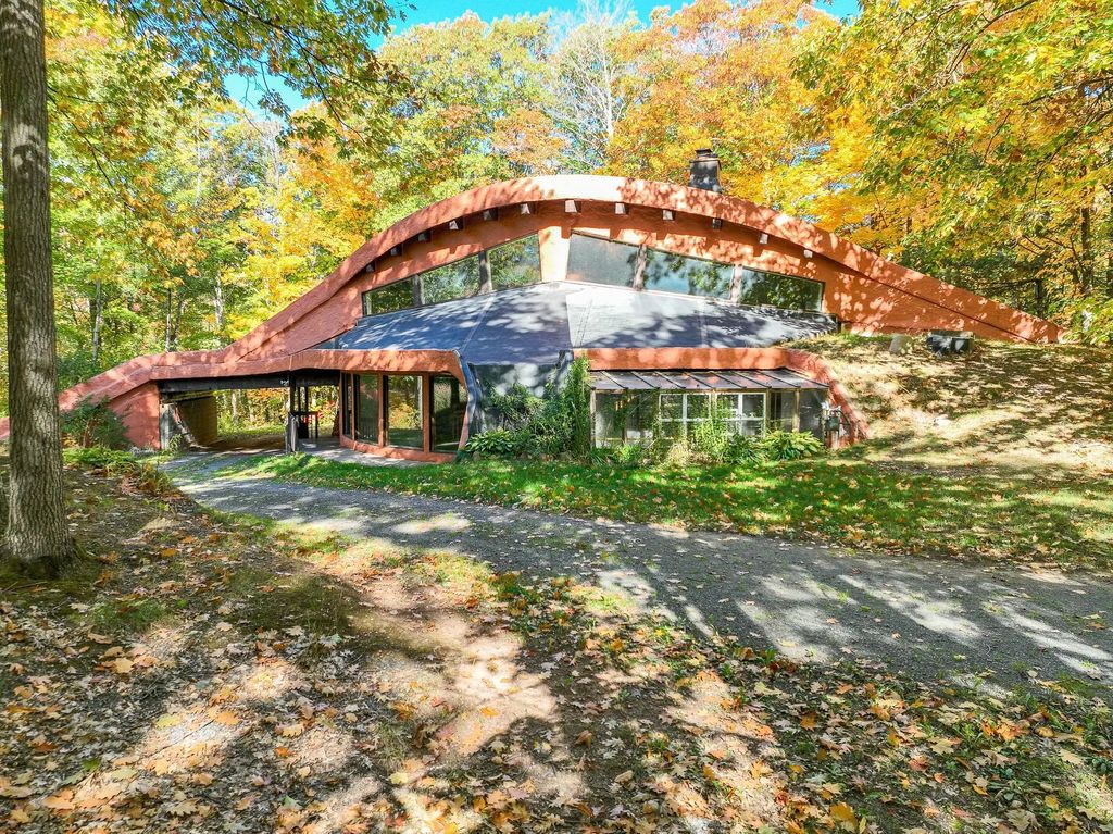 4973 S County Road F, Maple
