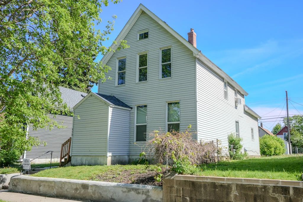 538 Charles Avenue, Saint Paul