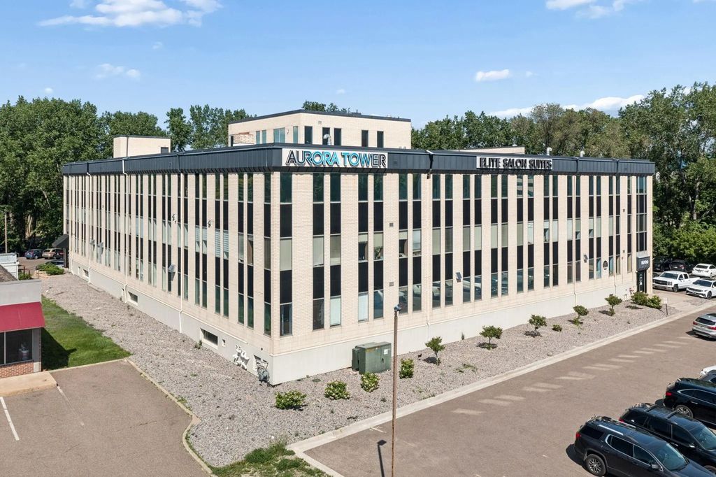 10700 Highway 55, Plymouth