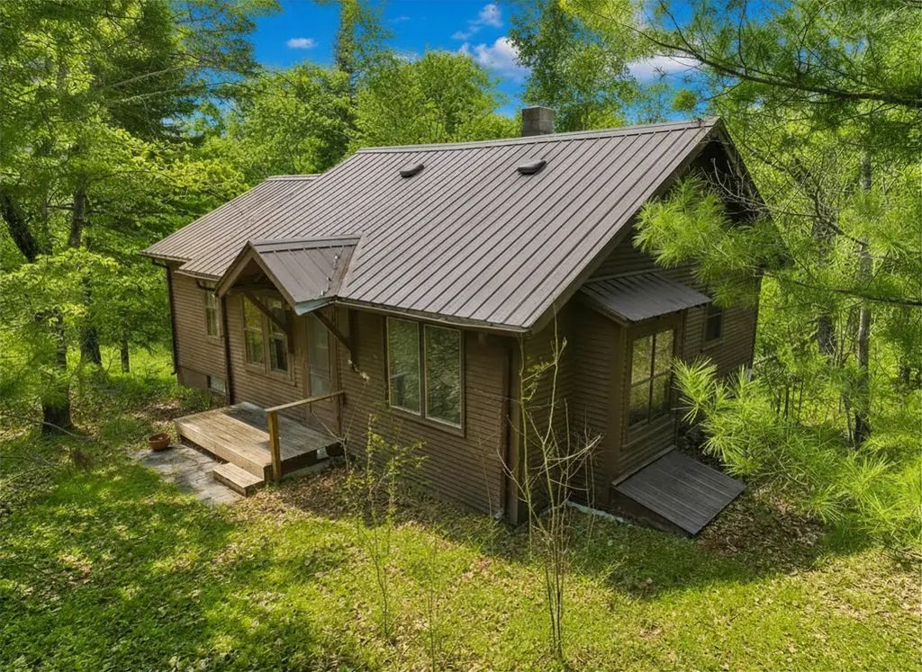 30257 County 37, Laporte