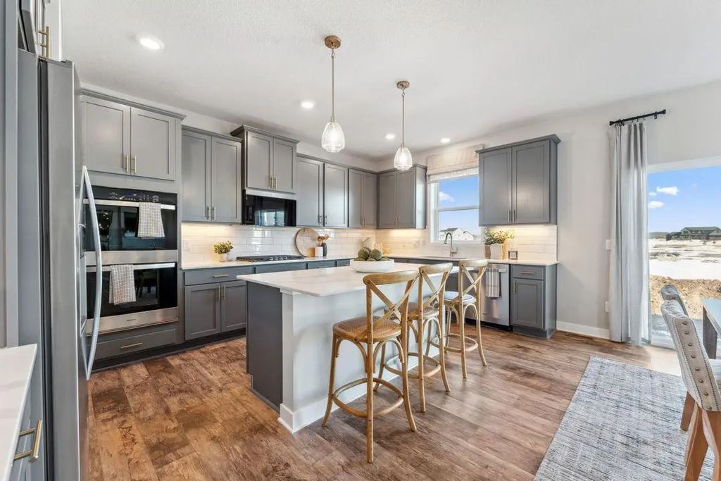 6265 Jensen Avenue South, Cottage Grove
