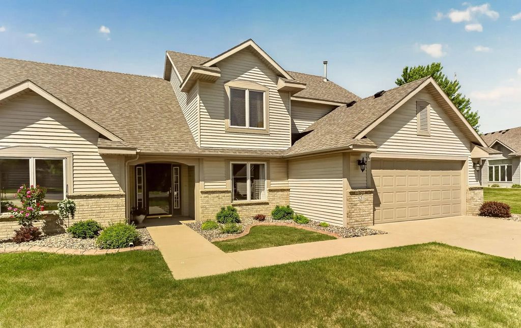 5211 Gemstone Lane Nw, Rochester