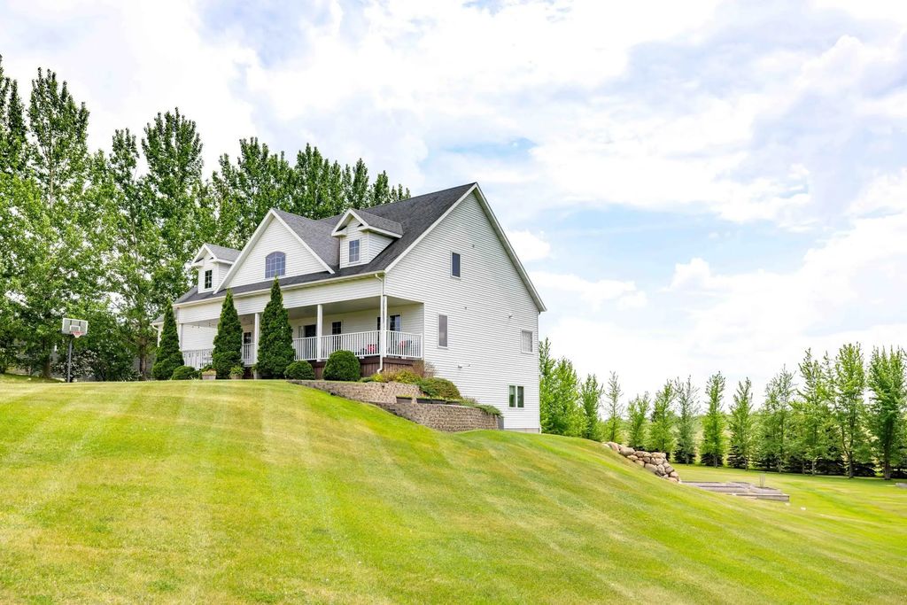 21677 162nd Avenue S, Barnesville
