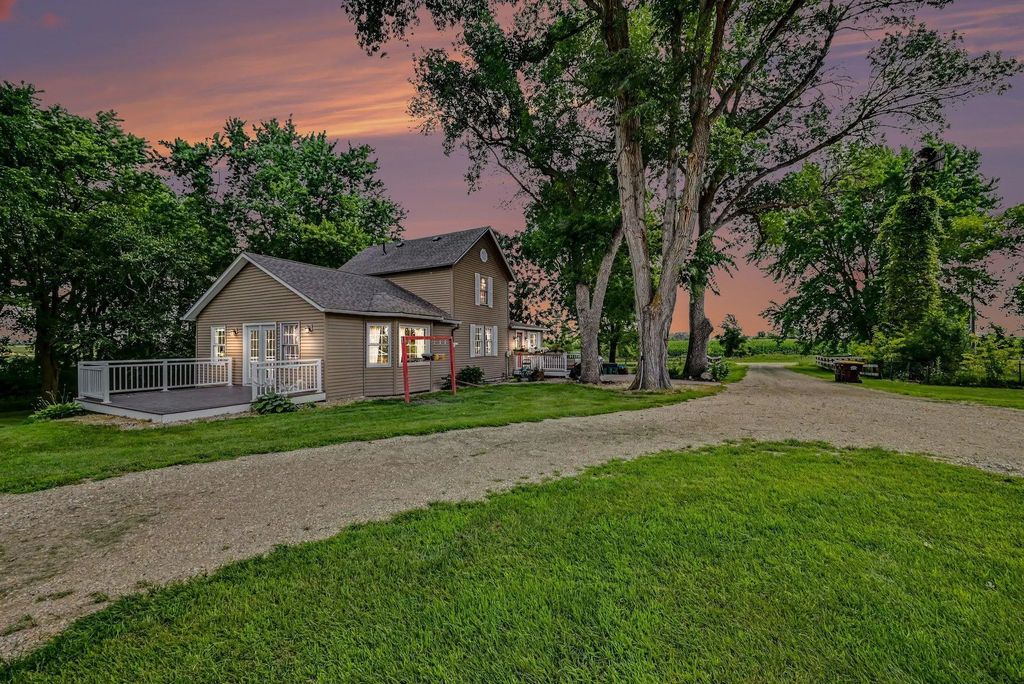 26850 Aberdeen Avenue, New Prague