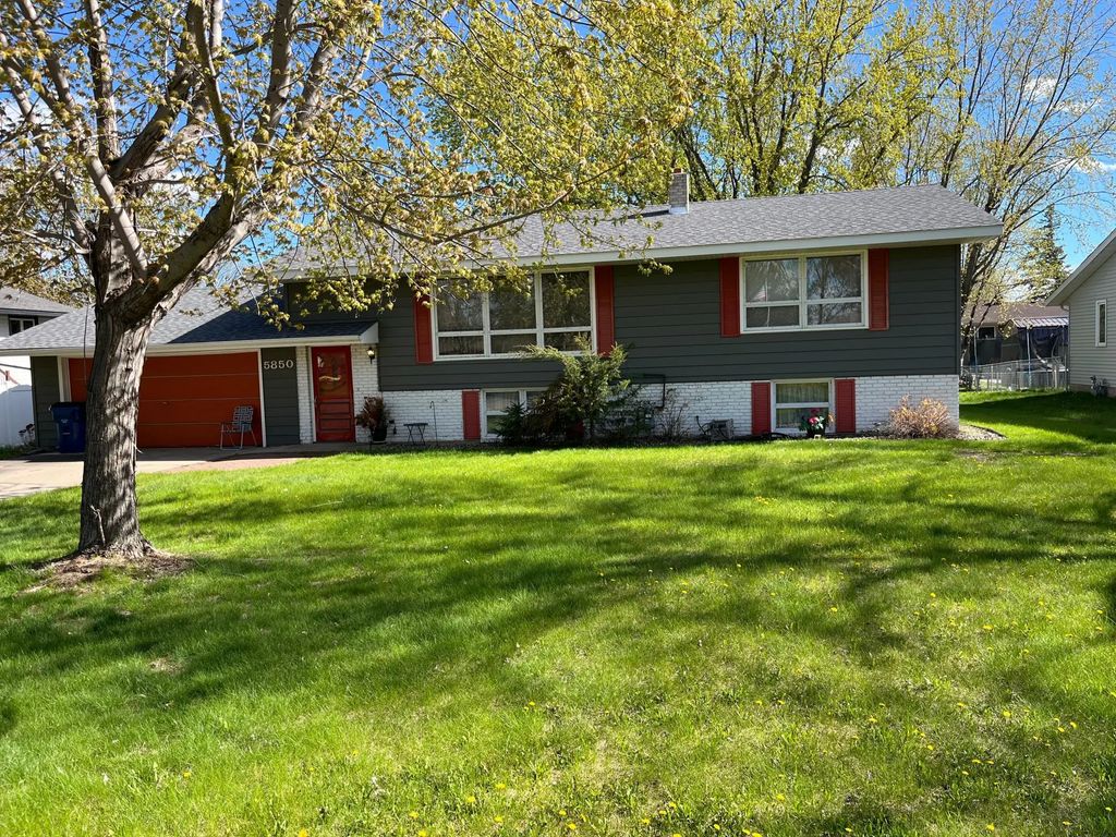 5850 Rolling Ridge Road, Saint Cloud