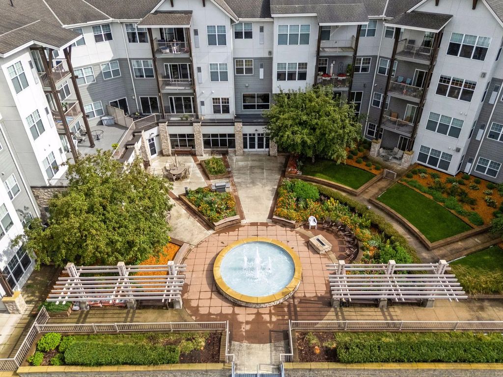 1900 Rush Lake Trail 416, New Brighton