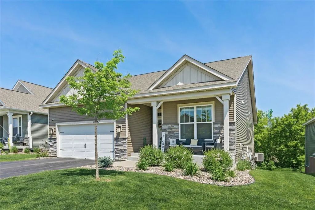 19142 Grass Lake Trail, Rogers