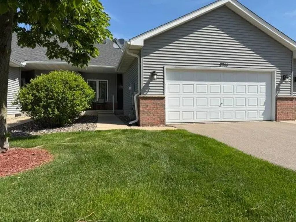 2714 Village Drive, Faribault