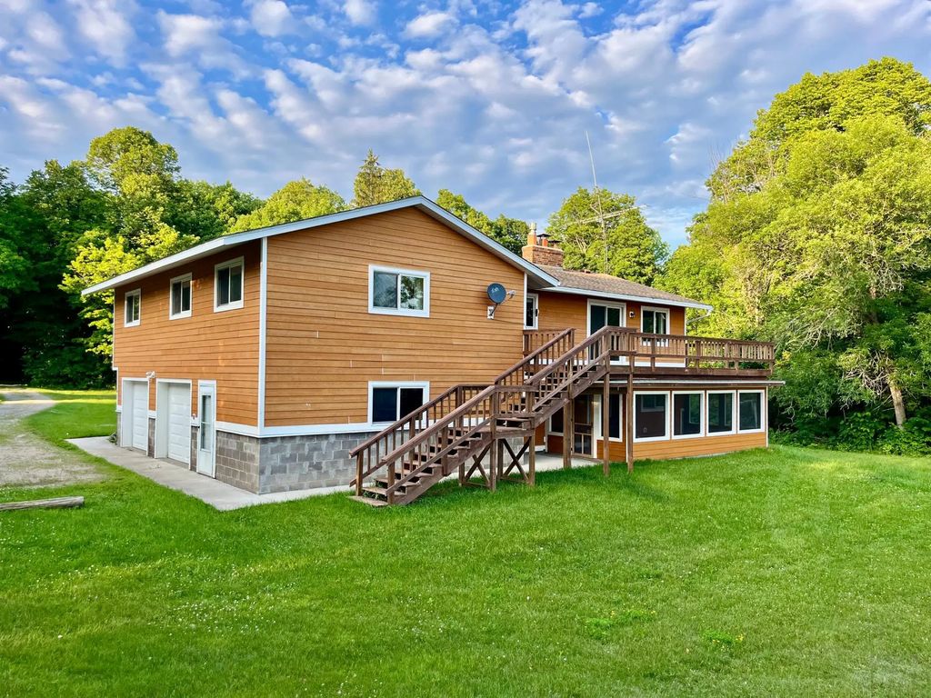 49745 County Road 192, Bowstring Twp