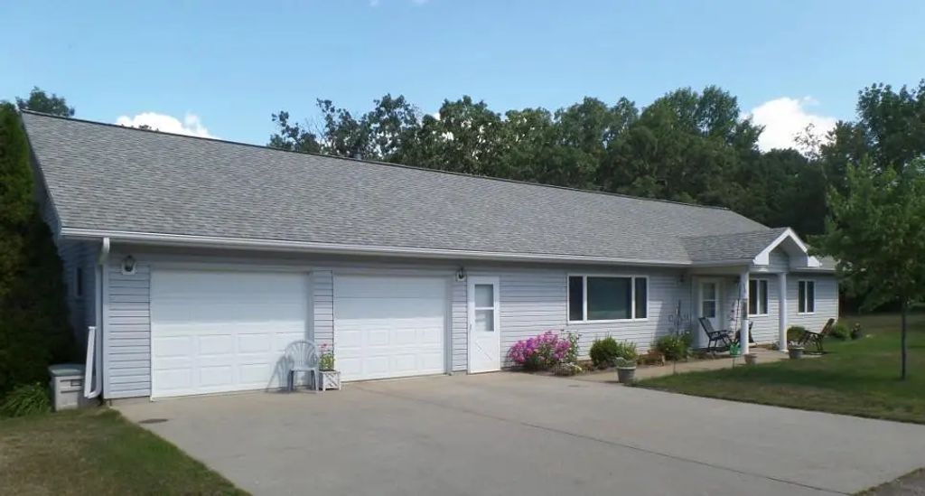 45161 County Highway 8, Perham