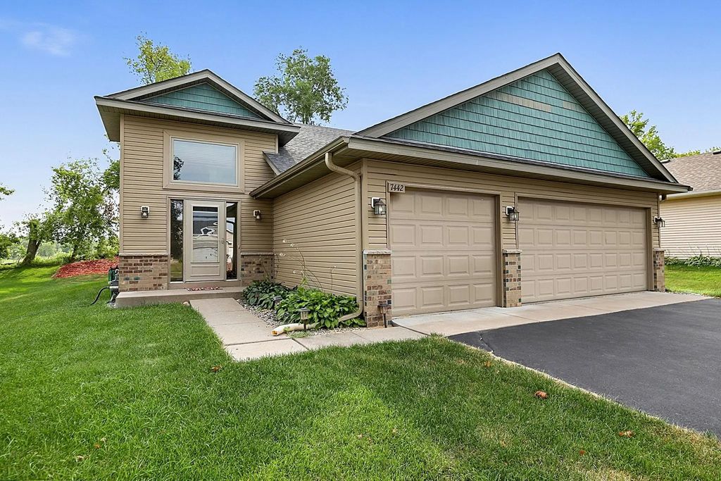 7442 Large Avenue Ne, Albertville