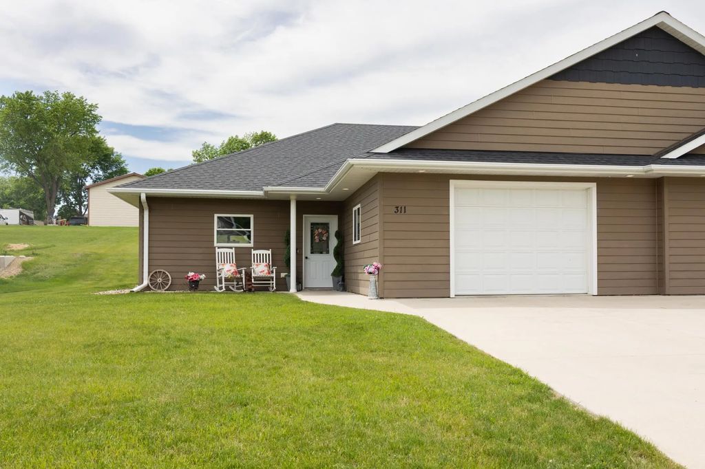 311 Tennessee Avenue, Adrian