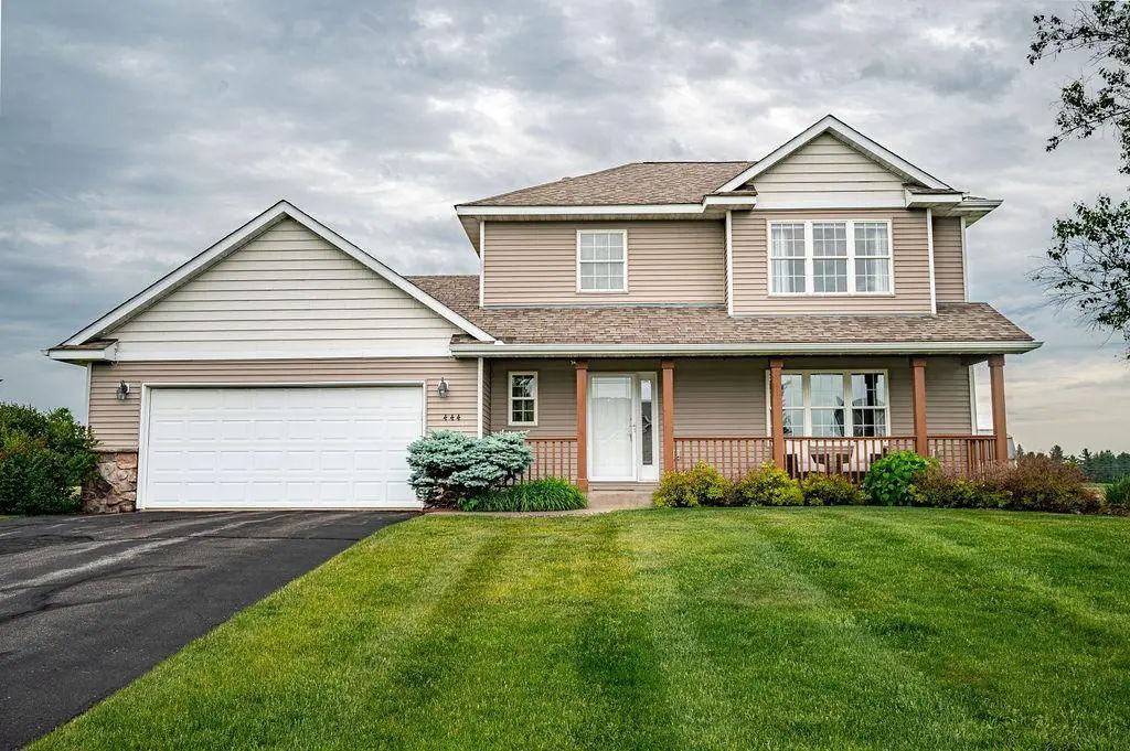 444 W Overlook Drive, Ellsworth