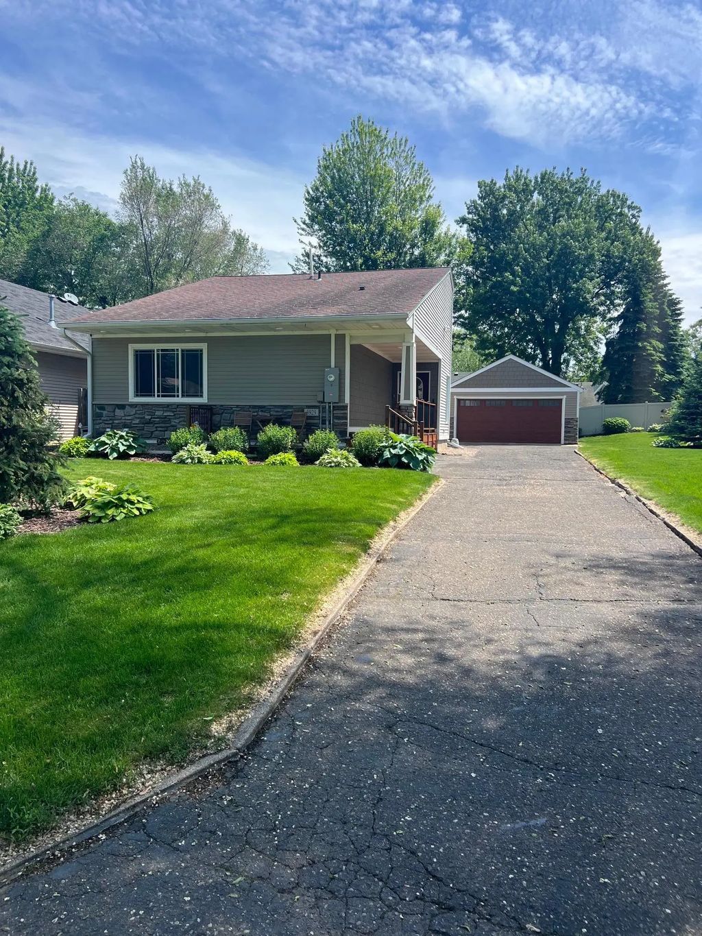 3929 Fordham Drive Ne, Saint Anthony