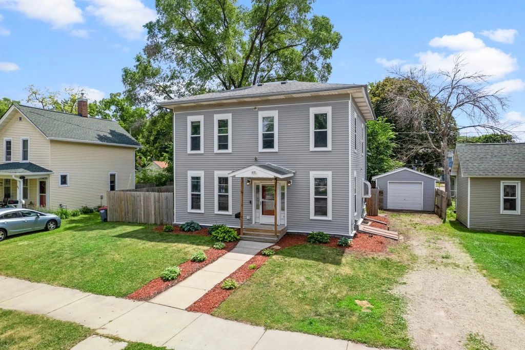 615 1st Street Nw, Faribault
