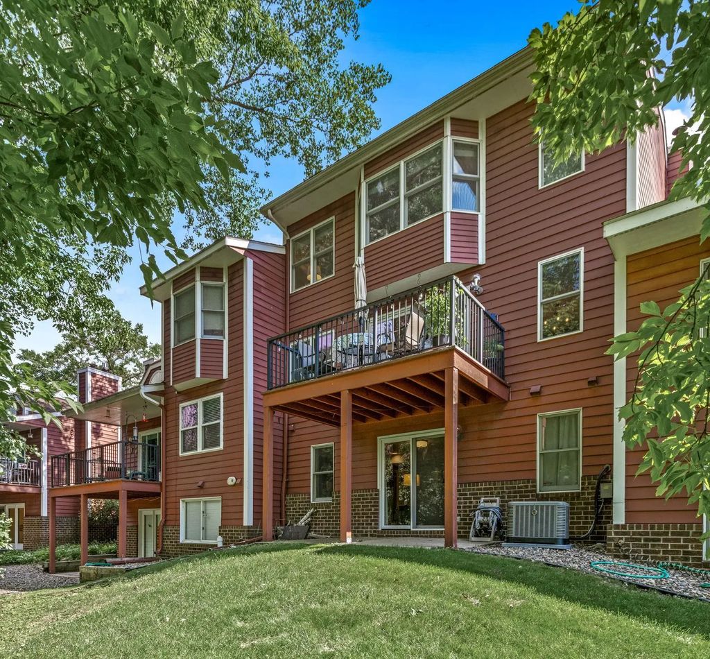 3447 Saint Louis Avenue, Minneapolis