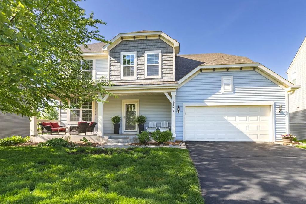 9231 Lighthouse Lane, Woodbury