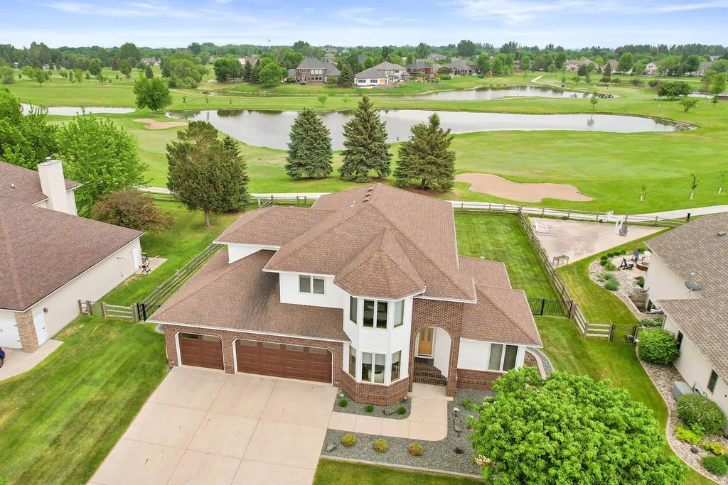 4744 Rose Creek Parkway S, Fargo