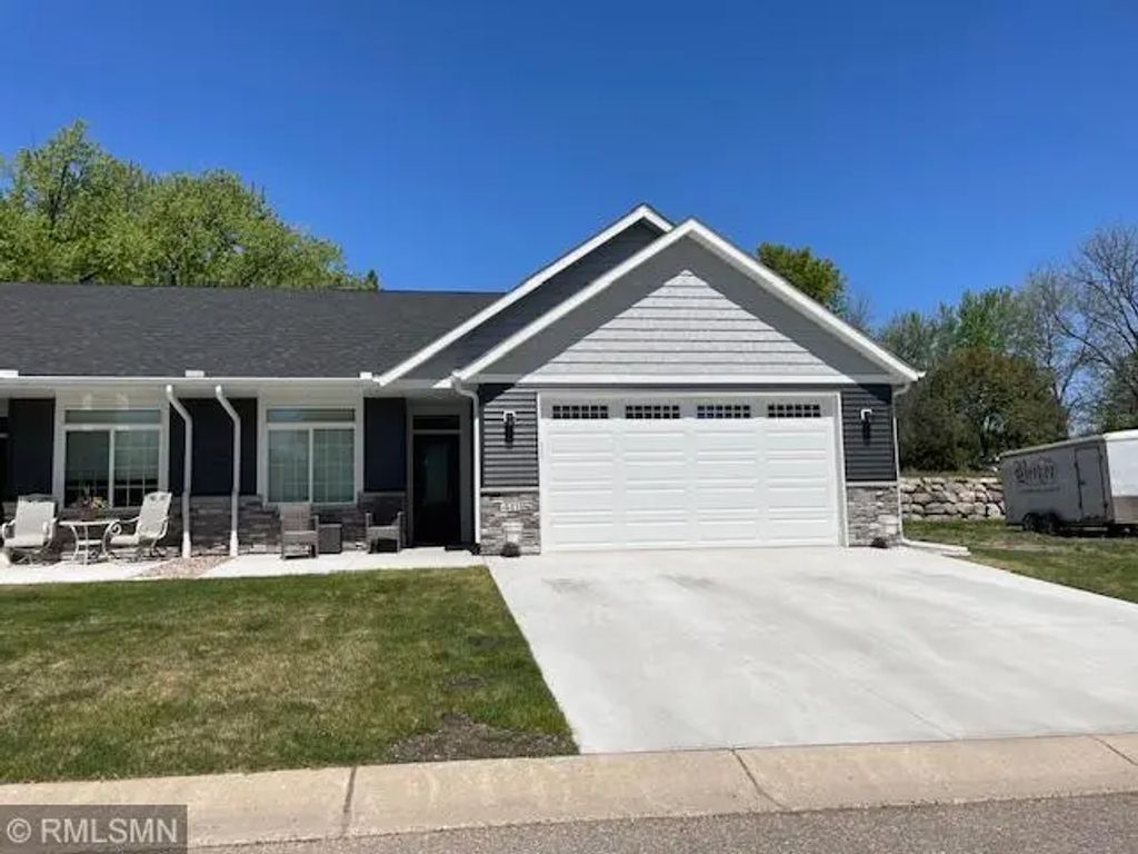 406 Kottke Court Se, Hutchinson