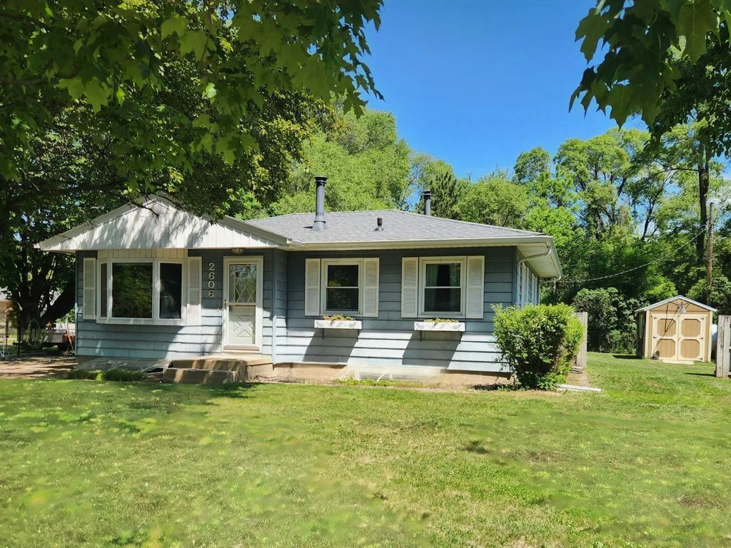 2606 Pearl Court Se, Rochester
