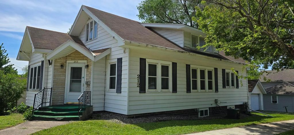 212 E 5th Street, Albert Lea