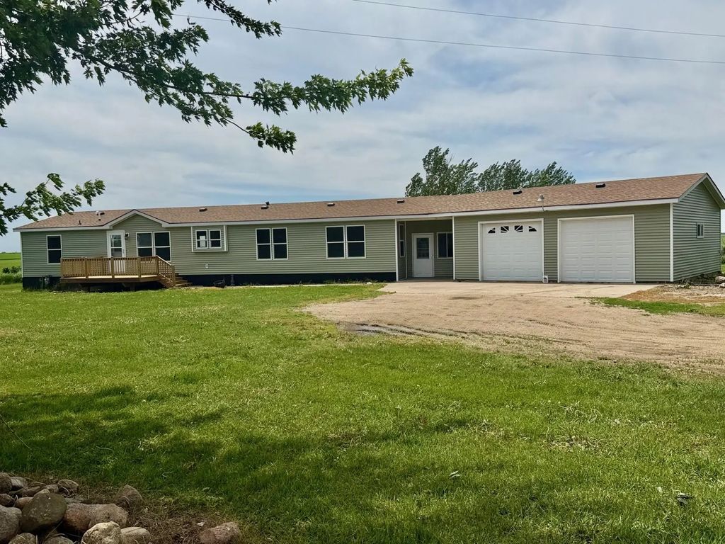 27229 State Highway 264, Worthington