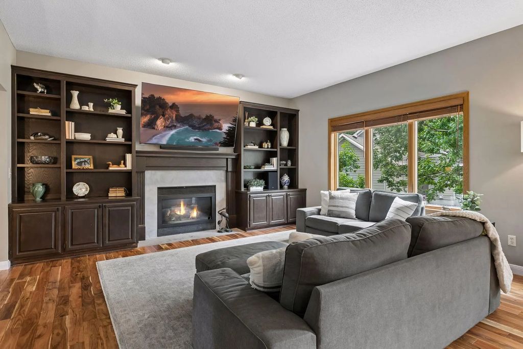 3794 Smithfield Curve, Woodbury