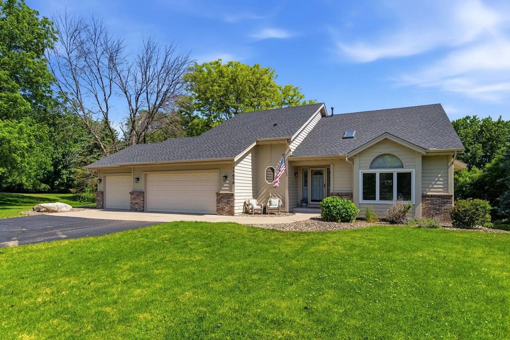 17678 Kettering Trail, Lakeville