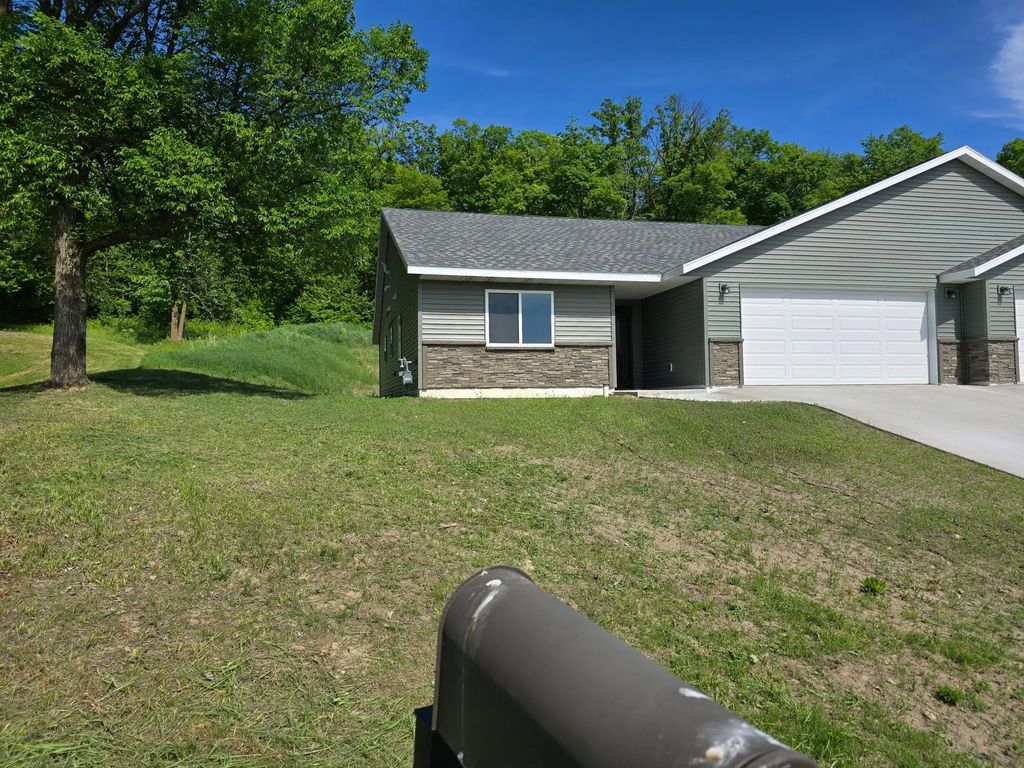 1475 Michigan Avenue, Detroit Lakes