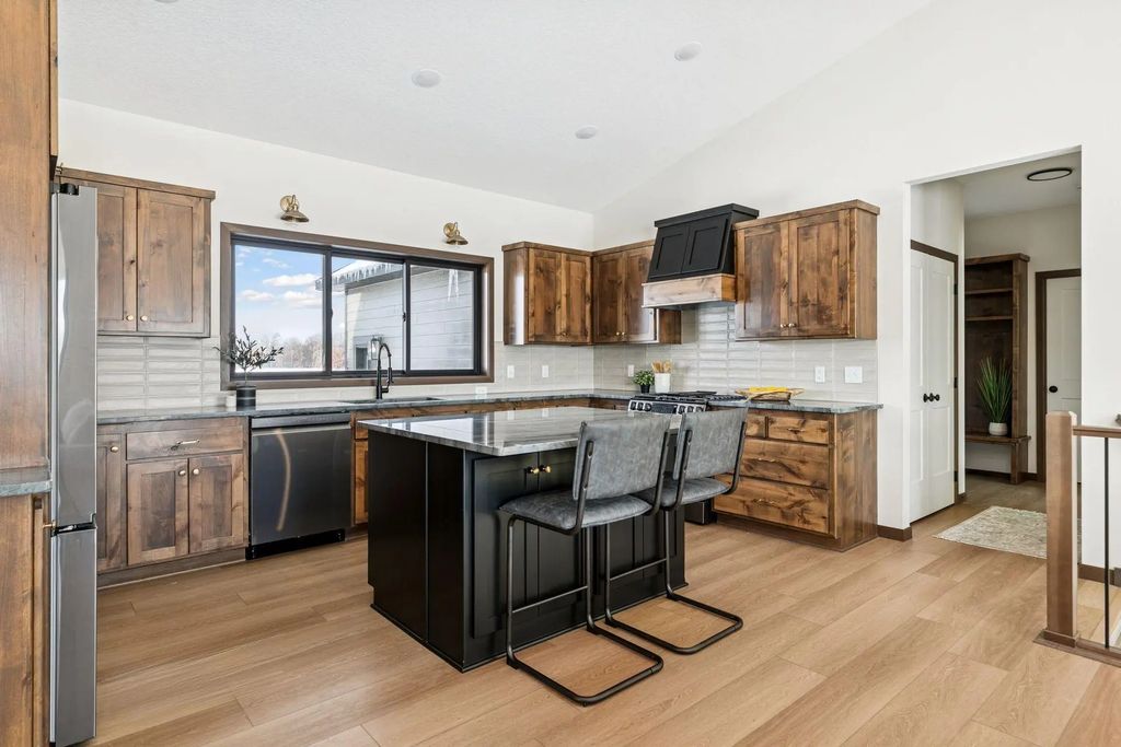 2870 219th Avenue Ne, East Bethel