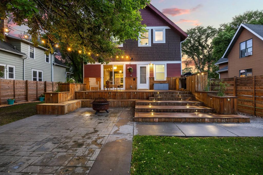 905 3rd Street N, Fargo