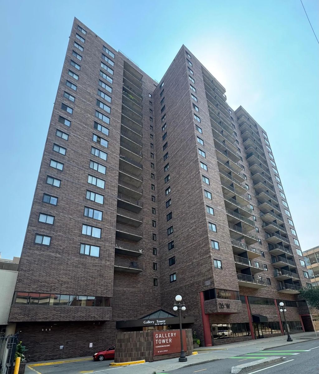 26 10th Street W 709, St Paul