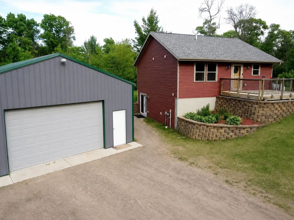 28870 E Yellow River Road, Danbury