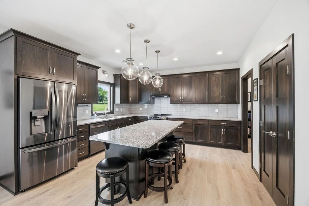 55536 County Road 38, Buffalo Lake