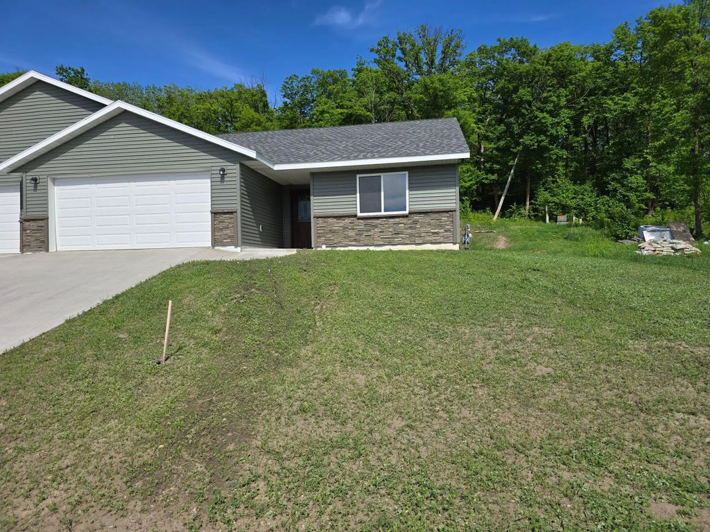 1477 Michigan Avenue, Detroit Lakes