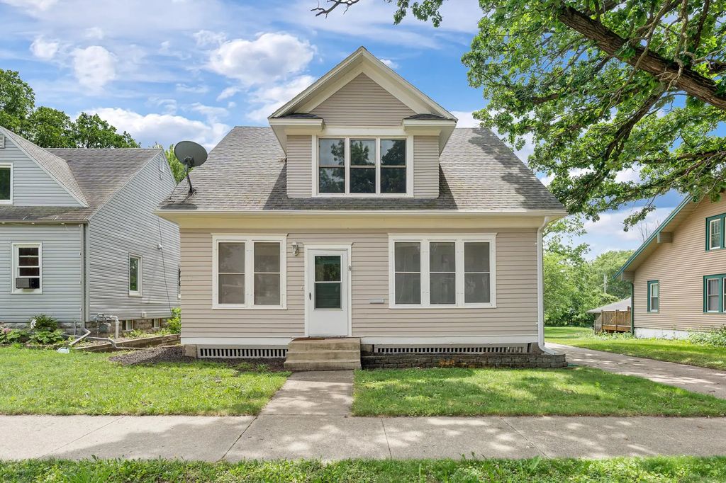 137 South Street, Owatonna