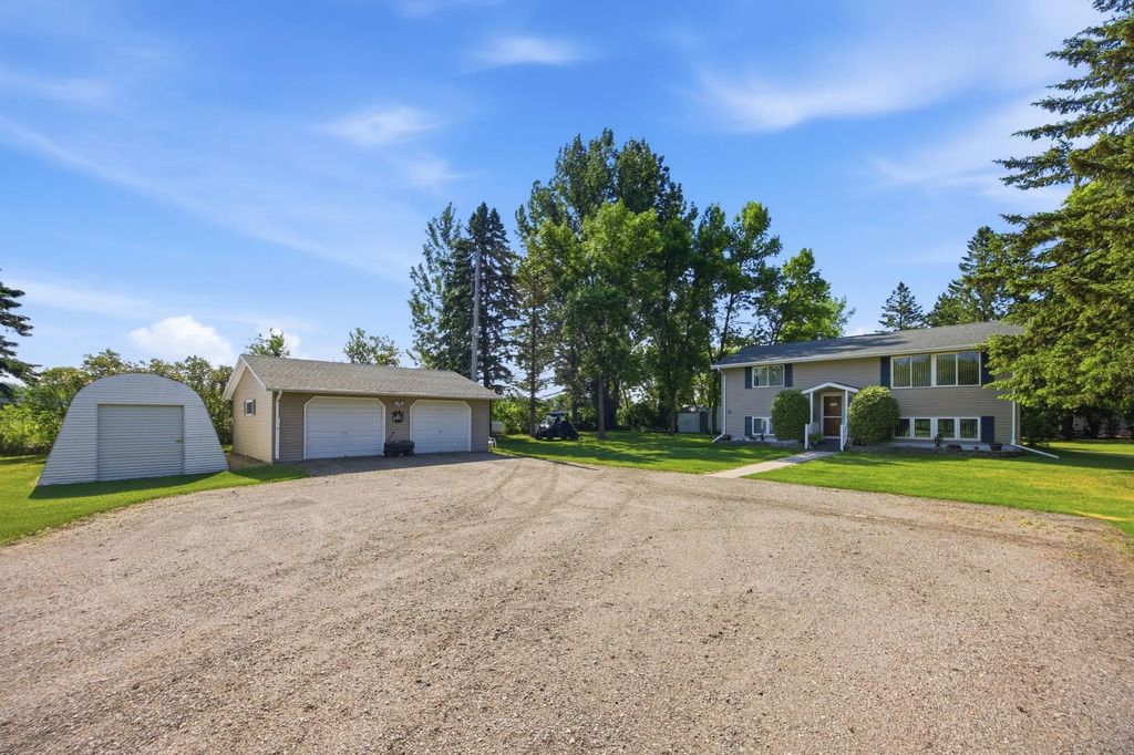 3951 180th Avenue, Twin Valley