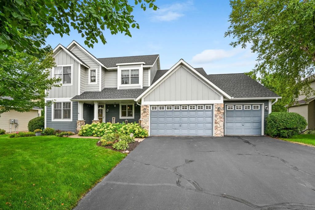 3929 Evermoor Parkway, Rosemount