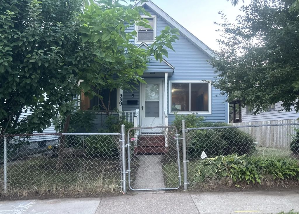939 Earl Street, Saint Paul