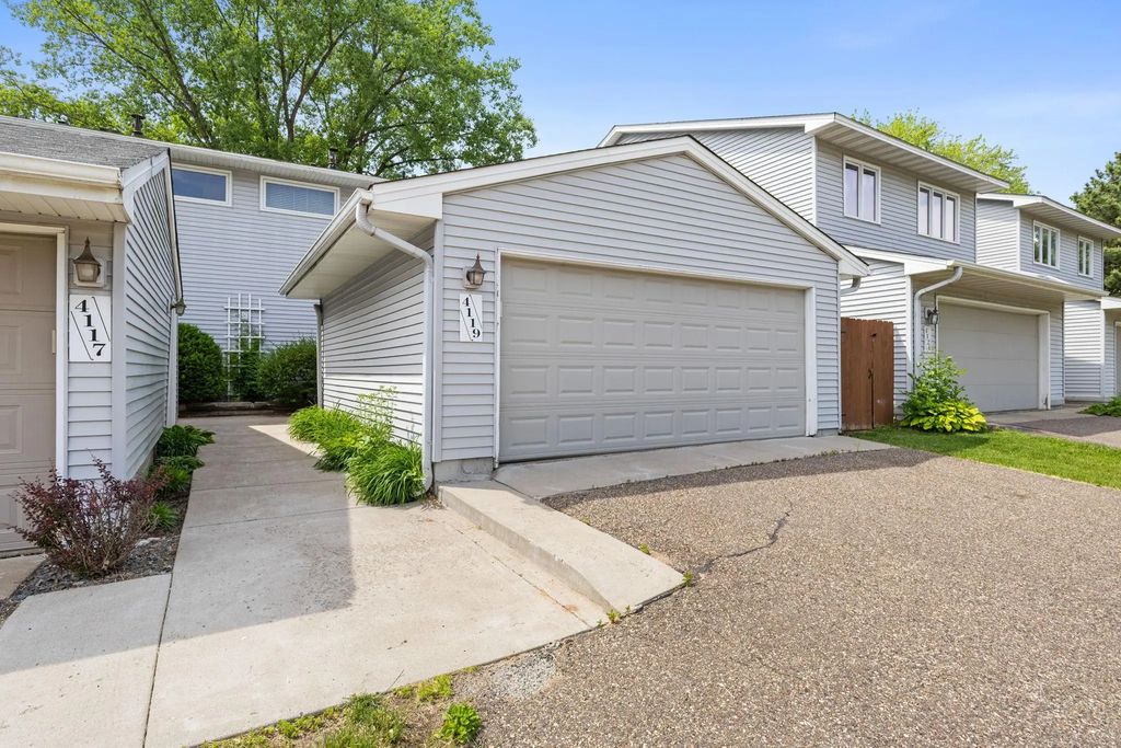 4119 Nancy Place, Shoreview