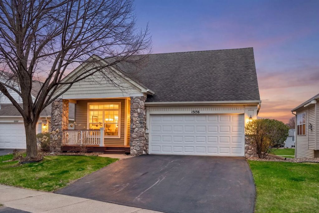 15156 Dundee Avenue, Apple Valley