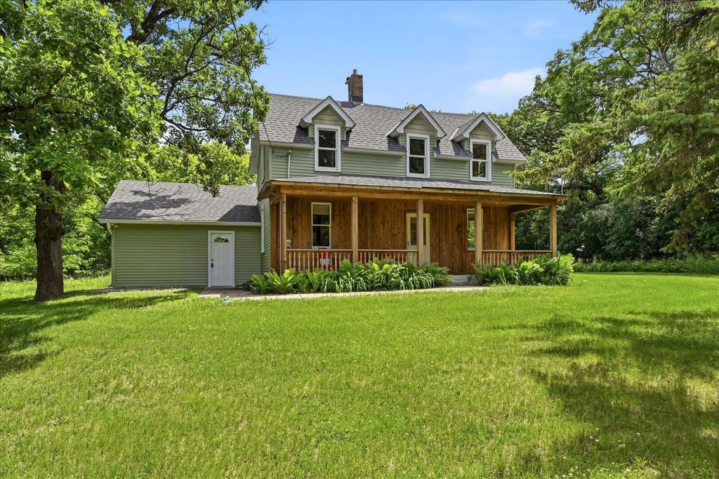 17701 Notre Dame Street Ne, Columbus
